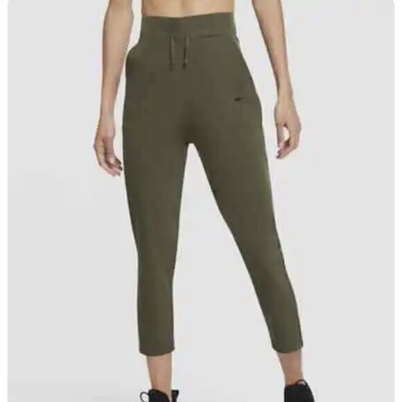 Nike Women's Bliss Luxe 7/8 Training Pants